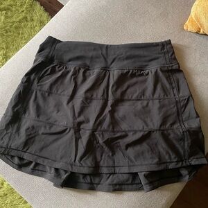 Lululemon Pace Rival Mid-Rise Skirt *Long
Black Size 4